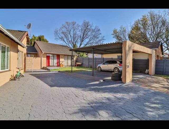 0 BEDROOM HOUSE FOR SALE IN STRUBENSVALLEI